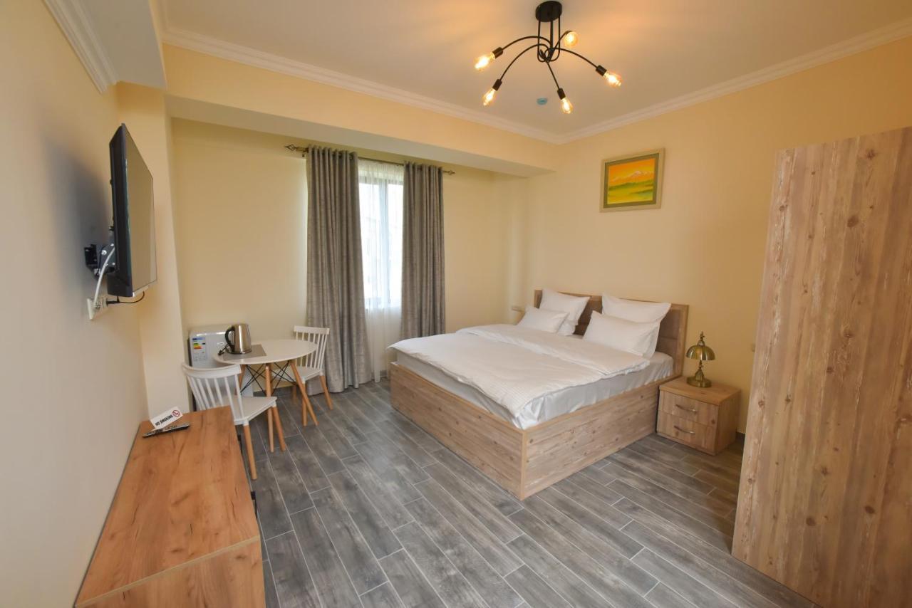 Altunyan Hotel Jerevan Exteriör bild