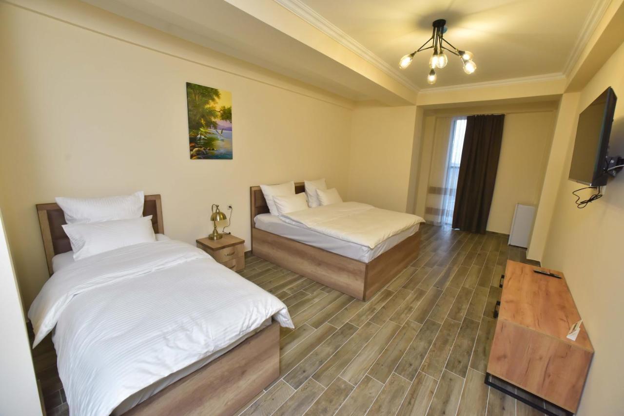 Altunyan Hotel Jerevan Exteriör bild