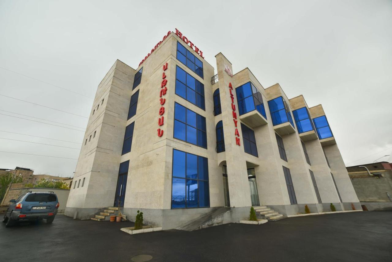 Altunyan Hotel Jerevan Exteriör bild