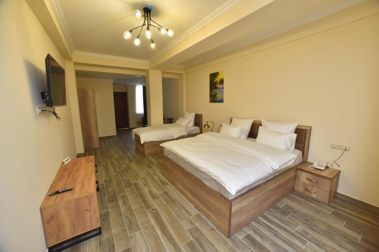 Altunyan Hotel Jerevan Exteriör bild