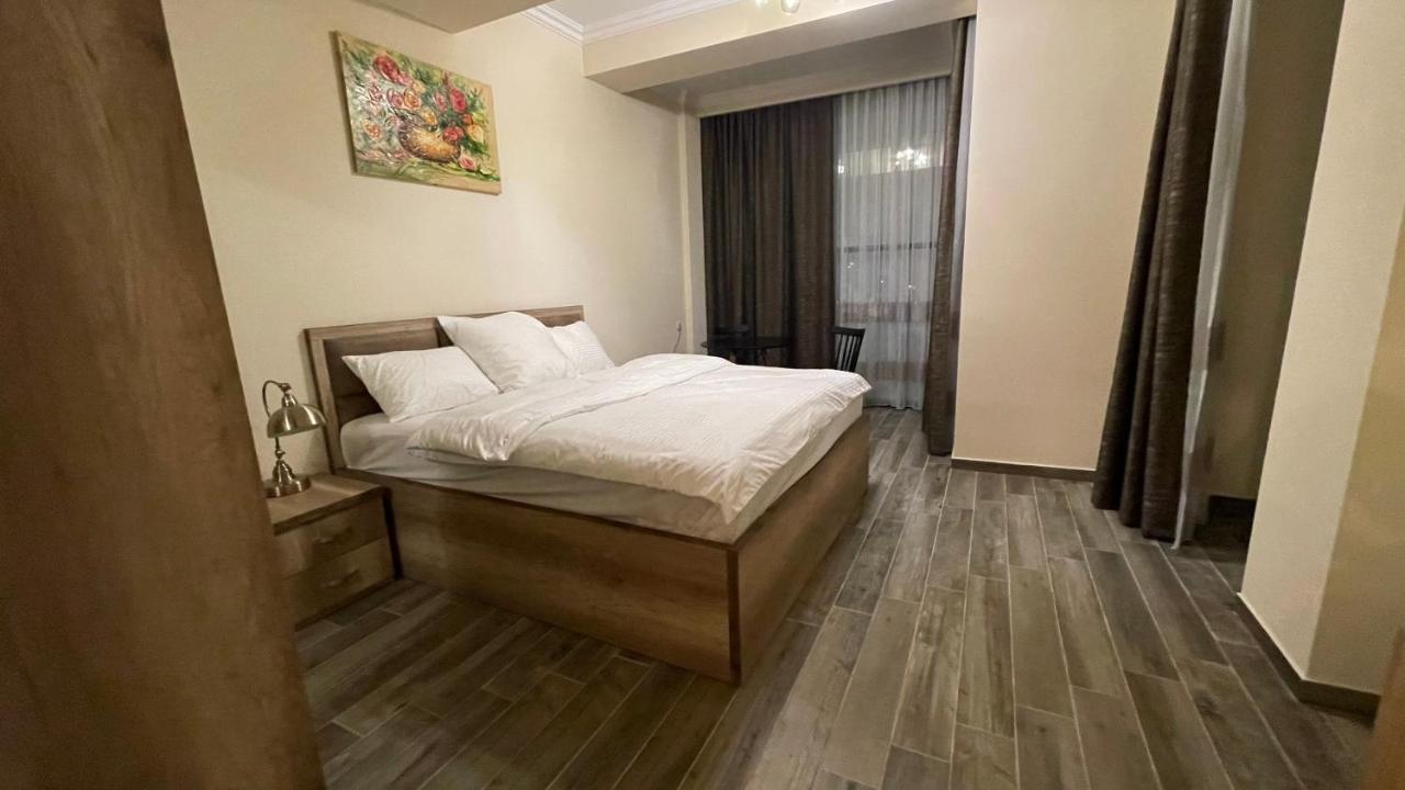 Altunyan Hotel Jerevan Exteriör bild