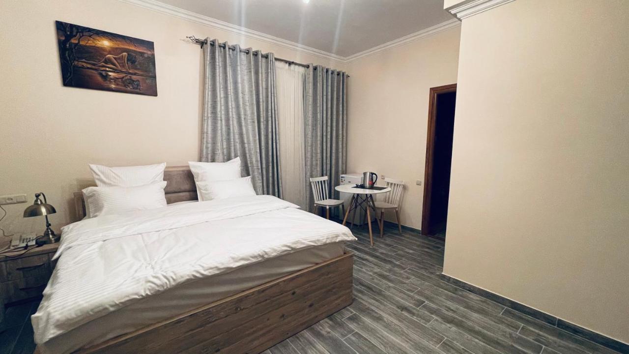 Altunyan Hotel Jerevan Exteriör bild