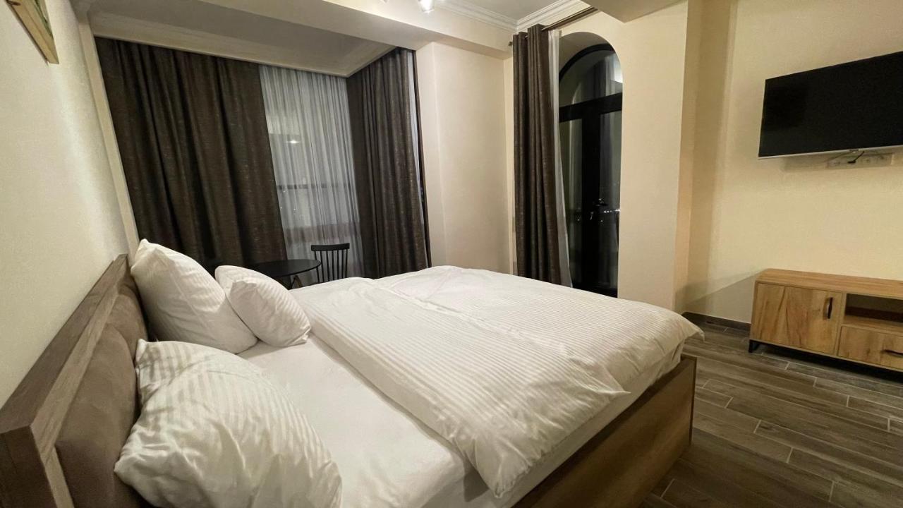 Altunyan Hotel Jerevan Exteriör bild